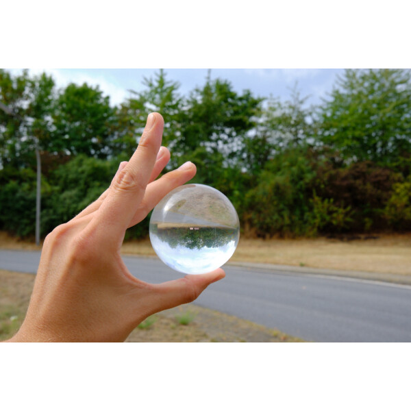Die Kristallglas-Kugel